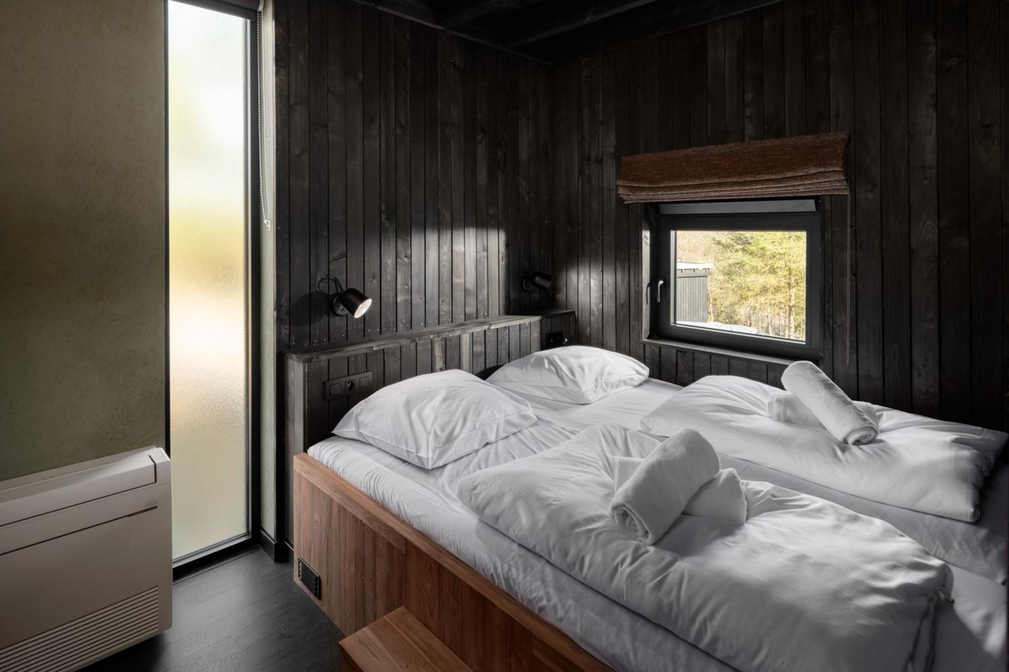 Hillview Resort Grandvoir Neufchâteau Eksteriør billede
