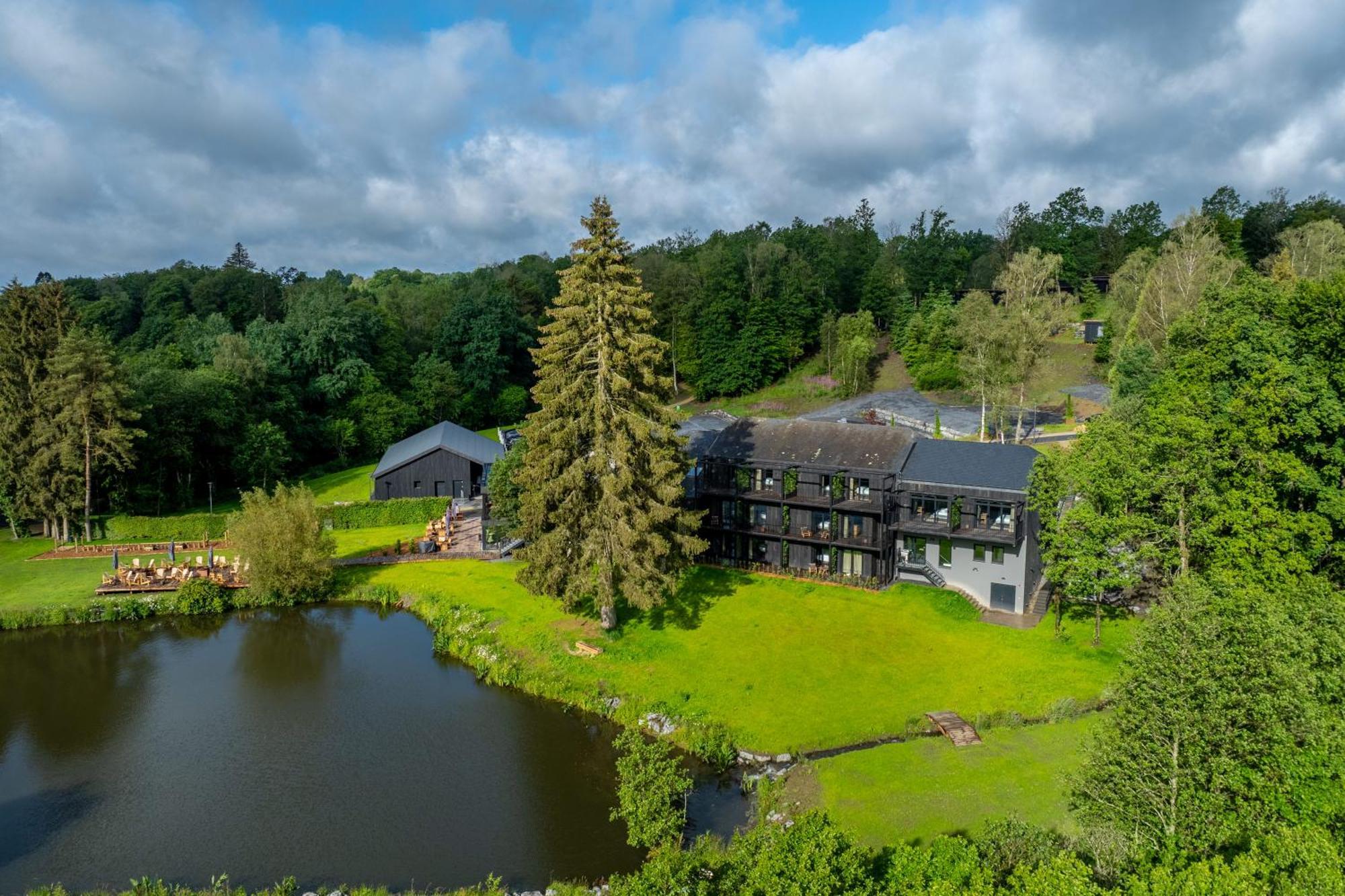 Hillview Resort Grandvoir Neufchâteau Eksteriør billede